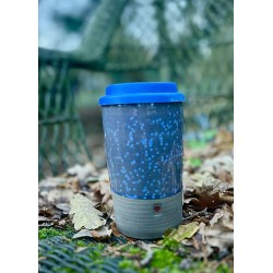 Becher groß in hellblau mit Punkten